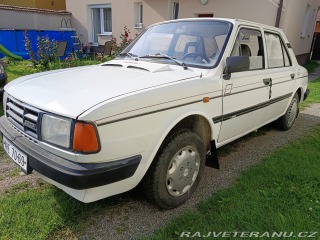 Škoda 120 