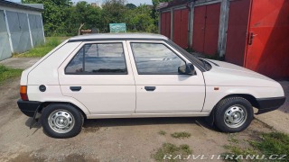 Škoda Favorit 135 lux
