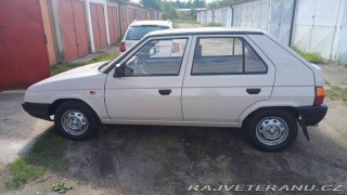 Škoda Favorit 135 lux 1990