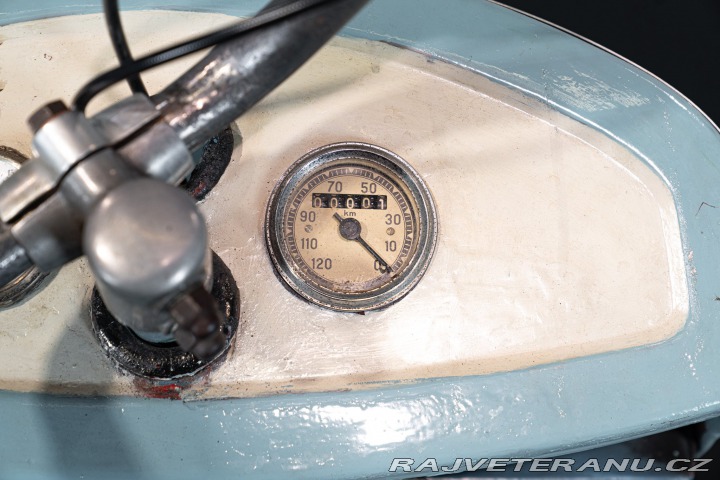 Ostatní značky Ostatní modely Bernadet Y52 125 SCOOTER 1952