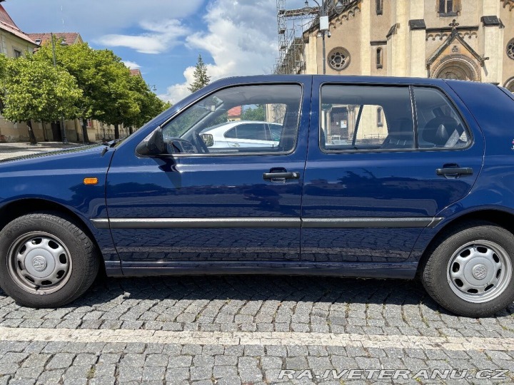 Volkswagen Golf 1,6 Výjimečný stav, YOU 1997