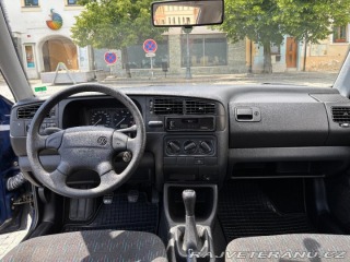 Volkswagen Golf 1,6 Výjimečný stav, YOU 1997