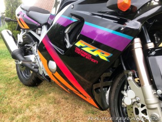 Yamaha Ostatní modely FZR 600R 1995