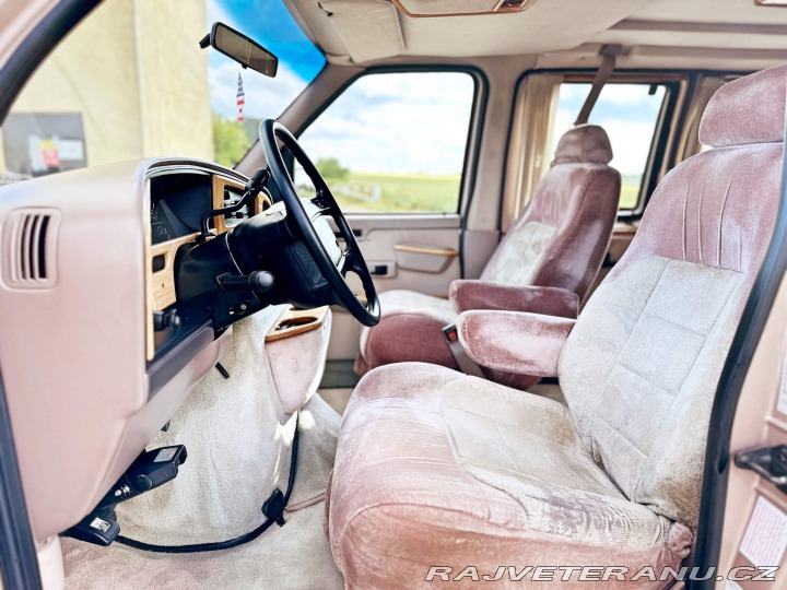 Ford Econoline E-150 | Sherrod 5.8 V8 1995