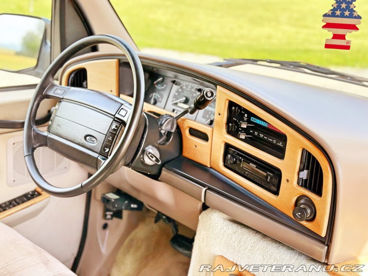 Ford Econoline E-150 | Sherrod 5.8 V8 1995