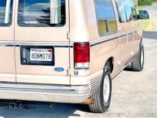 Ford Econoline E-150 | Sherrod 5.8 V8 1995