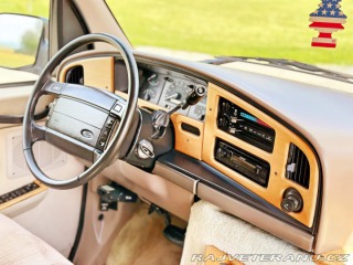 Ford Econoline E-150 | Sherrod 5.8 V8 1995