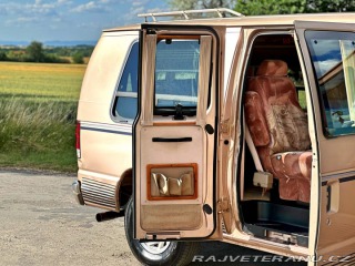 Ford Econoline E-150 | Sherrod 5.8 V8 1995