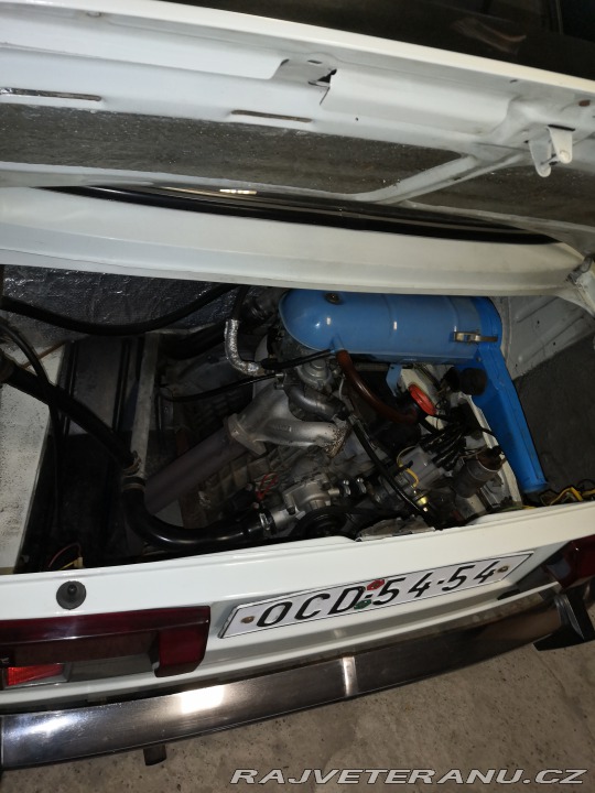 Škoda 105 4 1983