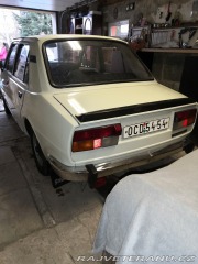 Škoda 105 4 1983