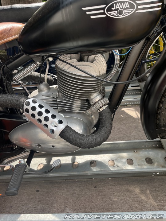 Jawa 250 Pérák armádní soutěžní 1951