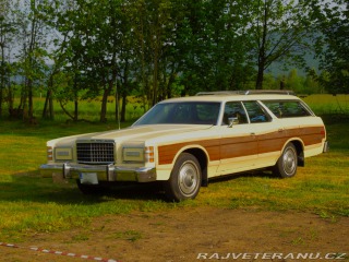 Ford LTD Country squire