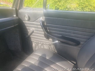 BMW 2002  1975