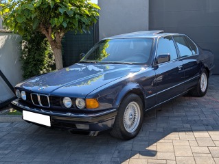 BMW 7 e32 750i