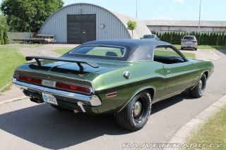 Dodge Challenger R/T SE 383 V8, manuál 1970