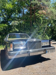 Lincoln Town Car  1985