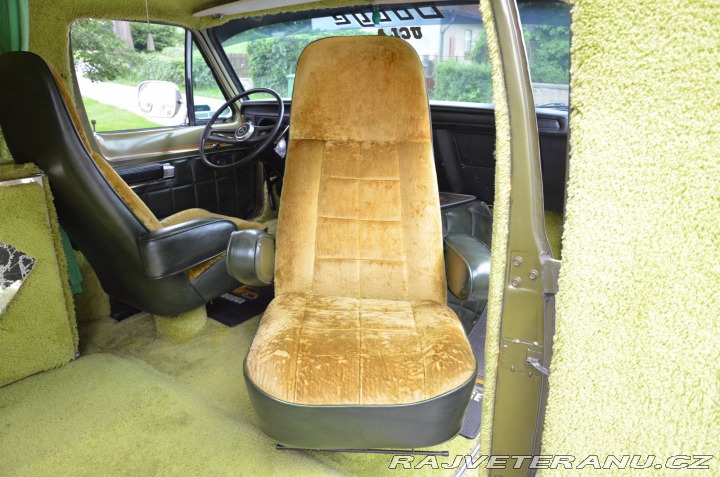 Dodge D Tradesman 200 1974