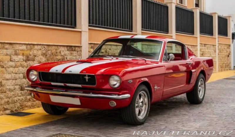 Ford Mustang Fastback 4.7 V8 Cruise-O-Matic 289
