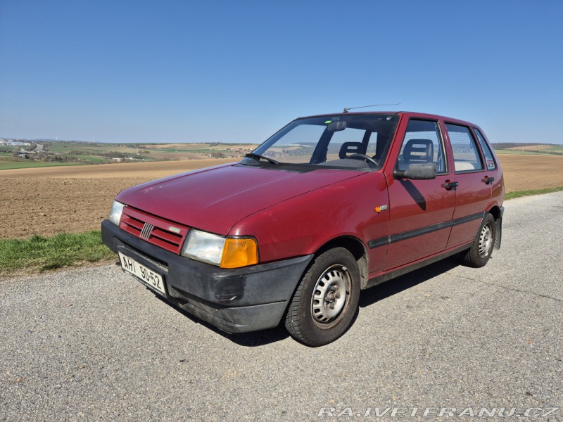 Fiat Uno Logo 45