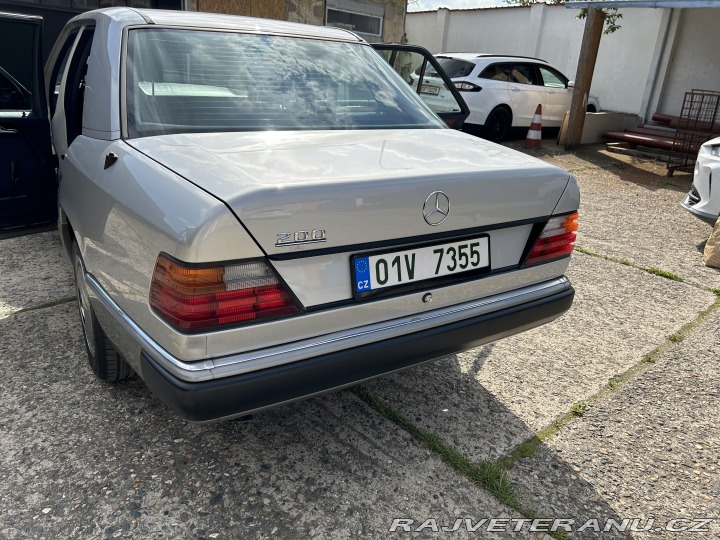 Mercedes-Benz E w124 1989