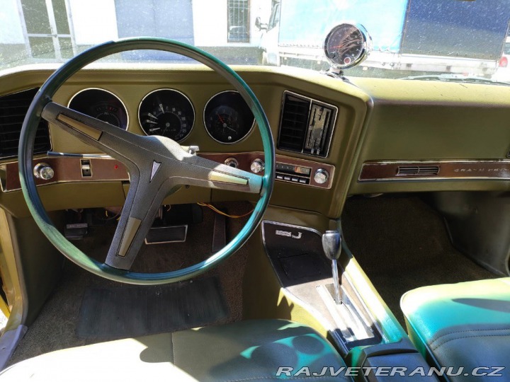 Pontiac Grand Prix  1971