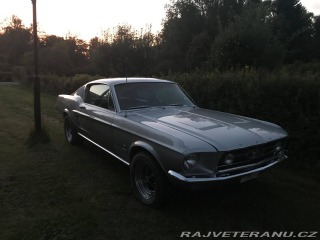 Ford Mustang Fastback 4.7 V8