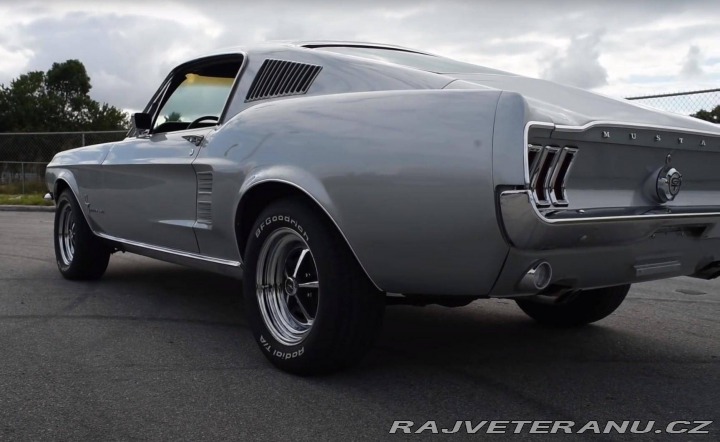 Ford Mustang Fastback 4.7 V8 1967