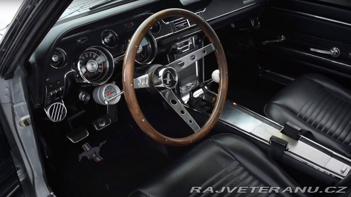 Ford Mustang Fastback 4.7 V8 1967