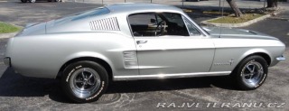 Ford Mustang Fastback 4.7 V8 1967