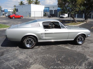 Ford Mustang Fastback 4.7 V8 1967