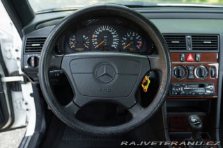 Mercedes-Benz 200 C 200 KOMPRESSOR 1996
