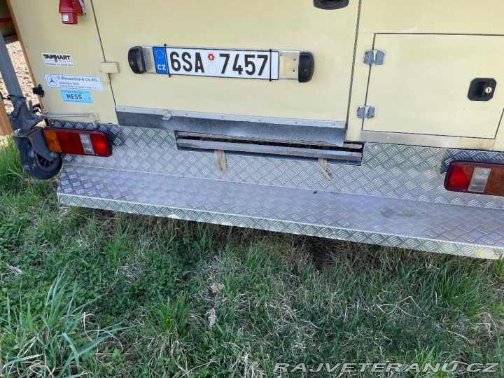 Mercedes-Benz C Foodtruck pojízdná kuchyň 1992