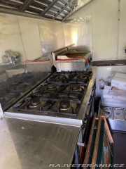 Mercedes-Benz C Foodtruck pojízdná kuchyň 1992