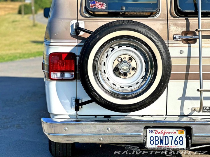 Chevrolet G20 5.7 V8 | American Van 1992