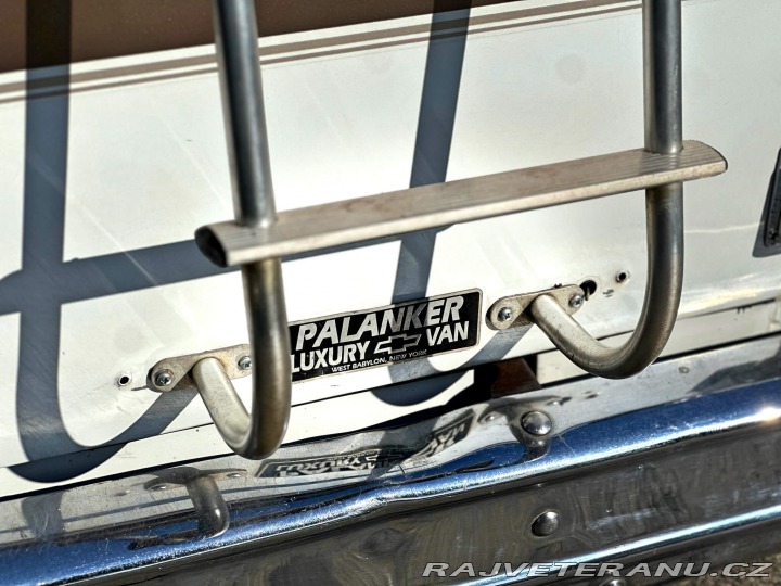 Chevrolet G20 5.7 V8 | American Van 1992
