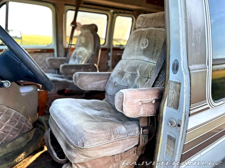 Chevrolet G20 5.7 V8 | American Van 1992