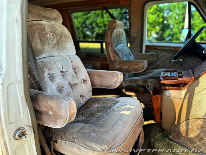 Chevrolet G20 5.7 V8 | American Van 1992