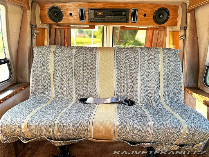 Chevrolet G20 5.7 V8 | American Van 1992