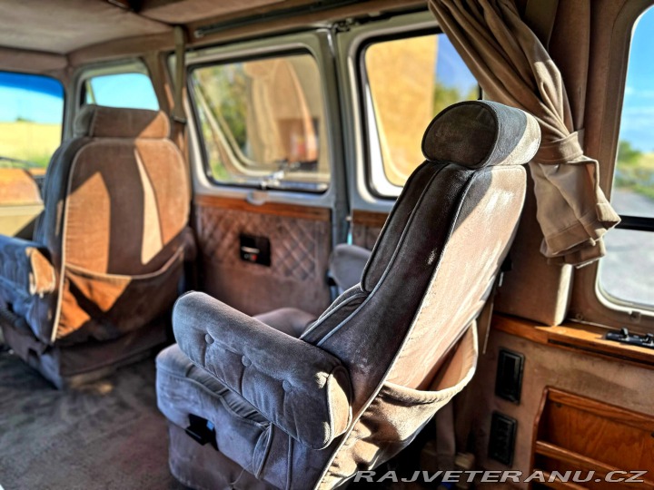 Chevrolet G20 5.7 V8 | American Van 1992