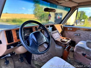 Chevrolet G20 5.7 V8 | American Van 1992