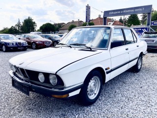 BMW 5 518 5-Rychlostní 122 PS