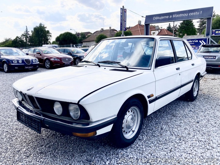 BMW 5 518 5-Rychlostní 122 PS 1981
