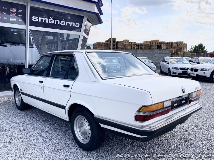 BMW 5 518 5-Rychlostní 122 PS 1981