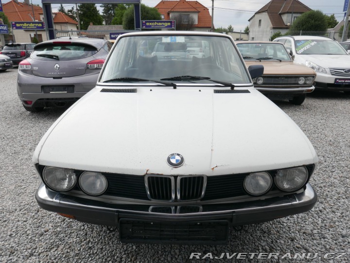 BMW 5 518 E28 5-Rychlostní 122 1981
