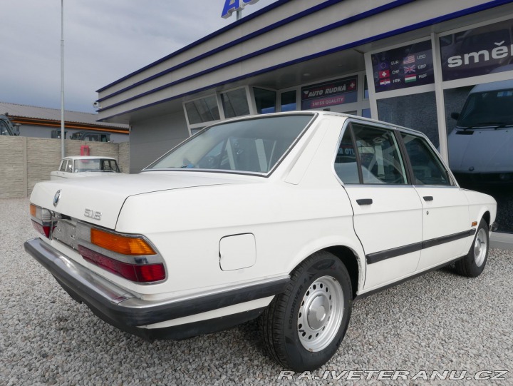 BMW 5 518 E28 5-Rychlostní 122 1981