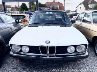 BMW 5 518 5-Rychlostní 122 PS 1981