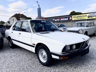 BMW 5 518 5-Rychlostní 122 PS 1981