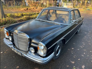 Mercedes-Benz 280 W108 280SE 3.5