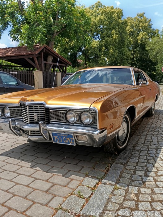 Ford LTD 