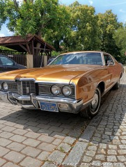 Ford LTD 